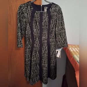 Julian Taylor NWT Elegant Black and White Patterned Flare Dress Size 12